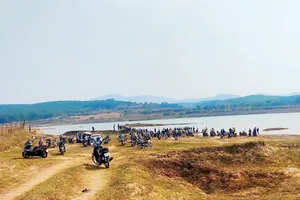 Kon Tum: Hai chị em ruột đuối nước tử vong khi đi cào hến