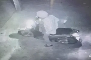 Truy bắt kẻ sát hại vợ cũ rồi bỏ trốn 