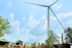 Hàng chục hộ dân khổ sở bên cạnh dự án điện gió chậm đền bù