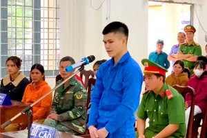 Bênh cha, thanh niên dùng rựa chém em rể tương lai suýt chết