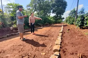 Hiến đất làm đường, những việc làm bình dị mà cao quý