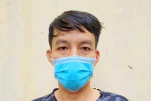 Đi thăm người quen, đột nhập phòng nhân viên y tế trộm tiền