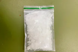 1 cựu thẩm phán bị bắt quả tang tàng trữ ma túy