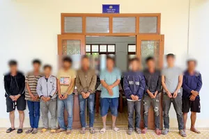 17 người từ nhiều nơi đến Gia Lai đánh bạc bị bắt