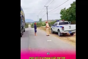 Công an tỉnh Gia Lai yêu cầu làm rõ clip 'CSGT xử lý vi phạm luật Top Top và cái kết'