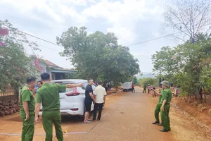 Bắt người đưa lên ô tô, ép ký giấy nhận nợ 150 triệu đồng