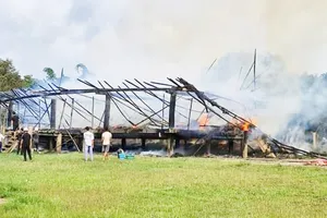Cháy nhà rông ở Gia Lai