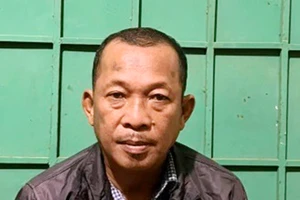 Bị bắt sau 33 năm trốn truy nã