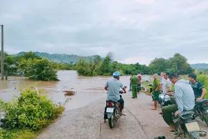 Hơn 300 hộ dân ở Gia Lai bị cô lập do mưa lớn