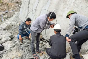 Đề nghị tạm dừng thi công thủy điện Đăk Mi 1 để giám định sự cố