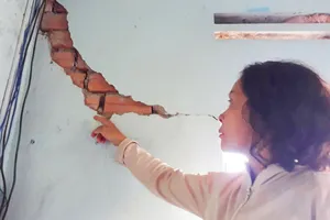 Thi công đường làm nứt, hỏng nhà dân nhưng chậm bồi thường