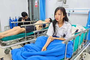 Tài xế nói nguyên nhân xe đưa đón học sinh bị lật khiến nhiều người bị thương