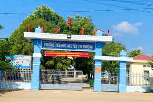 Tạm giữ hình sự 1 thầy giáo có hành vi dâm ô nhiều nữ học sinh