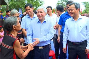 Ông Đỗ Văn Chiến dự Lễ ra quân Chiến dịch Thanh niên tình nguyện hè năm 2025 tại Gia Lai