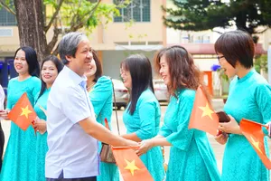 Bộ trưởng Nguyễn Kim Sơn kiểm tra tổ chức kỳ thi tốt nghiệp THPT tại Gia Lai