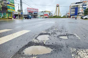 Quốc lộ 19 liên tục hư hỏng: Yêu cầu kiểm định độc lập chất lượng công trình