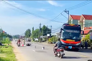 Xe khách va chạm liên hoàn, 2 vợ chồng đi xe máy tử vong