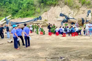 Cựu chi cục trưởng Chi cục Kiểm lâm Gia Lai bị buộc thôi việc