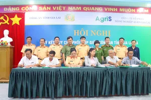 Các doanh nghiệp vận tải ở Gia Lai ký kết không chở mía quá tải, quá khổ 