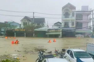 Gia Lai: Ngớt mưa, nước lũ trên sông xuống chậm