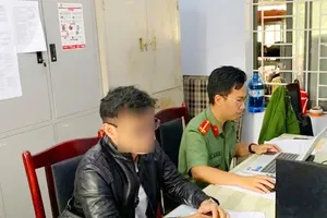 Đăng tin sai sự thật 'công an dừng cứu nạn', 1 admin bị phạt 7,5 triệu đồng