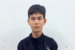 Nam thanh niên giao cấu với bé gái 12 tuổi rồi dọa tung video nhạy cảm