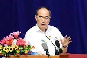 Bí thư Nguyễn Thiện Nhân: Thấy bà con sống thế đau lắm chứ!