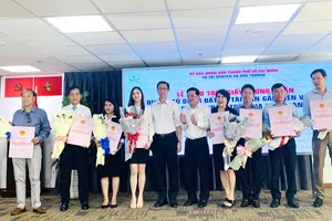 TP.HCM: Trao 1.000 sổ hồng cho 16 dự án nhà ở