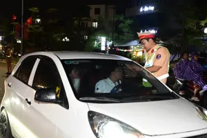 Hải Phòng: Tạm giam người chống đối CSGT khi được yêu cầu đo nồng độ cồn 