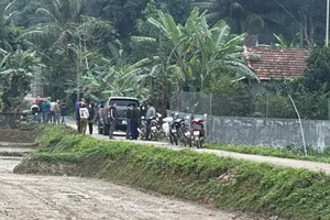 2 vợ chồng và con gái bị sát hại, công an truy bắt người con rể