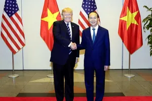 Nhìn lại chuyến thăm Việt Nam của Tổng thống Trump