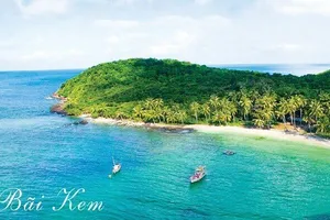 Bãi Kem xếp thứ 43/100 bãi biển đẹp nhất thế giới 2018