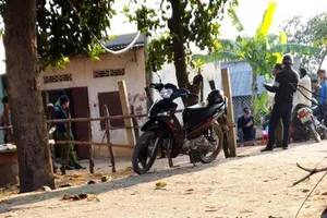 Đánh chết em trai vì dám đùa cợt mái tóc lạ