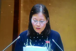 Bổ nhiệm ồ ạt cuối nhiệm kỳ gây nghi ngờ, bức xúc