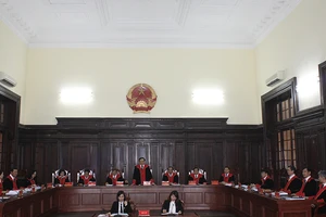 Triển khai thí điểm trang phục xét xử của thẩm phán 