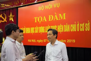 Thứ trưởng Nội Vụ: Sáp nhập huyện, xã khó nhưng không bàn lùi