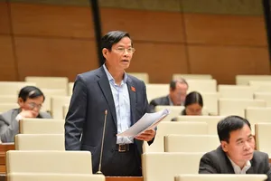 'Cần xem lại điều kiện về diện tích ở khi đăng ký thường trú'