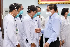 Thủ tướng gửi thư khen những 'chiến sỹ áo trắng'