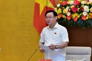 Tổ chức thêm một kỳ họp Quốc hội ngắn vào tháng 12