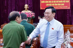 Chủ tịch Quốc hội: Nông nghiệp Vĩnh Long cần chuyển hướng sản xuất quy mô lớn