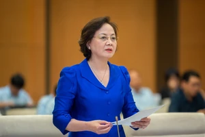 Tạm dừng bầu, bổ nhiệm các chức danh lãnh đạo nơi sáp nhập huyện, xã