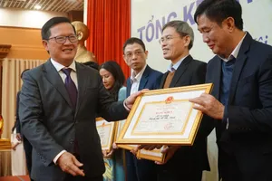 Sở Tư pháp TP.HCM nhận bằng khen của Bộ trưởng Bộ Tư pháp 