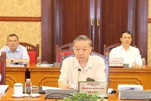 Bộ Chính trị bàn về việc phát triển TP Hải Phòng và thành lập TP Huế