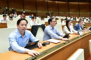 Tiếp tục giới hạn thẩm quyền công chứng giao dịch về bất động sản