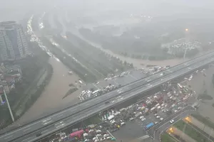 Hà Nội mưa to, các điểm đã và sắp ngập lụt 