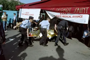 Thảm sát Charlie Hebdo: Nghi can trẻ nhất đã đầu thú