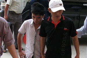 Bắt bốn đàn em của Long “rồng đỏ” 