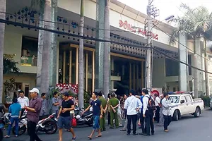 Bảo vệ nhà hàng đánh khách dự tiệc cưới