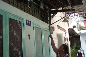 Hơn 10 năm thiếu điện giữa thành phố