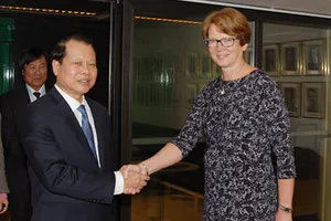 Đề nghị Thụy Điển thúc đẩy hoàn tất đàm phán FTA